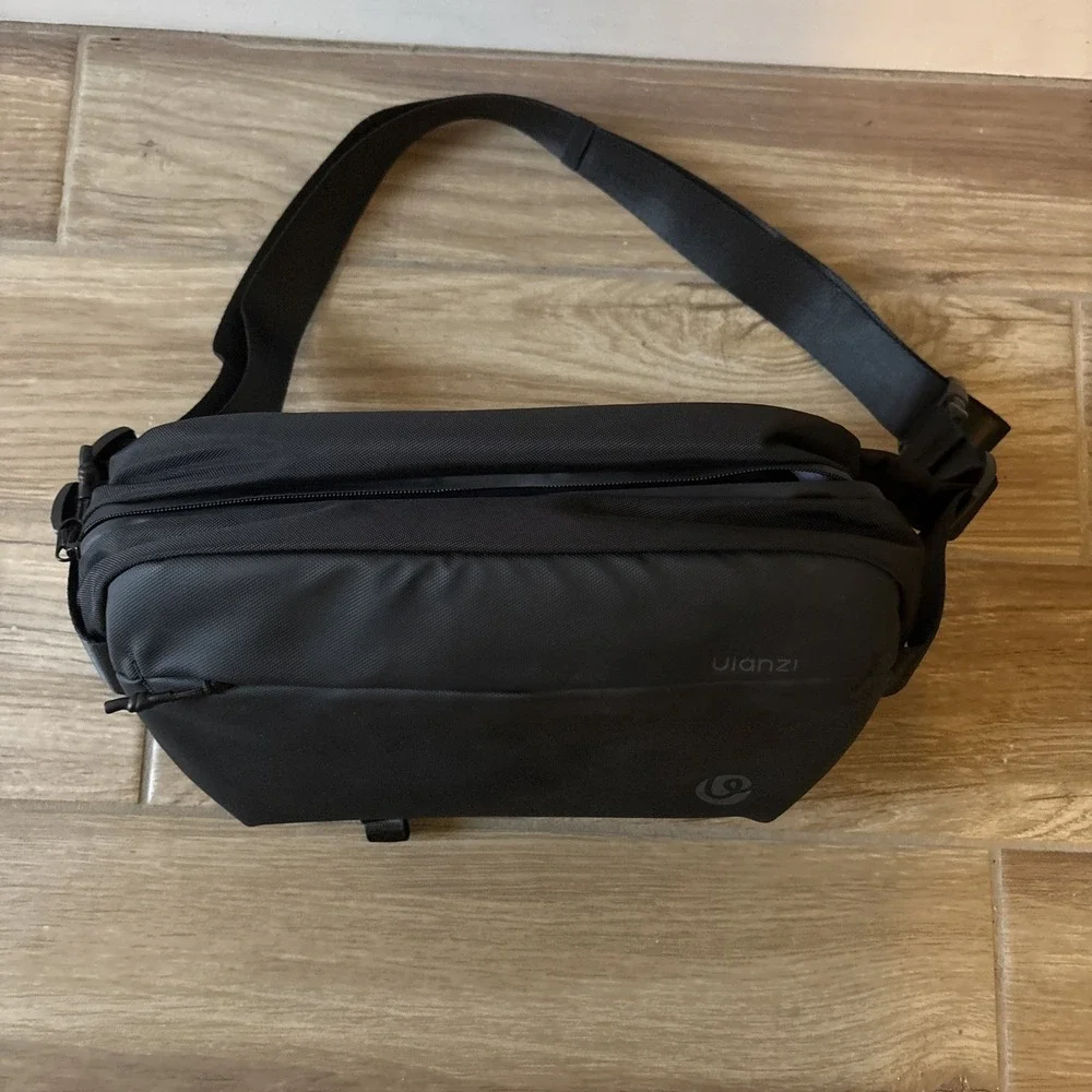 Ulanzi PBO38 Camera Sling Bag for Outdoor Travel 10L New Without Tags